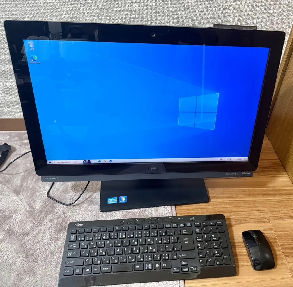 FUJITSU ESPRIMO FH77HDB デスクトップ23型ワイド