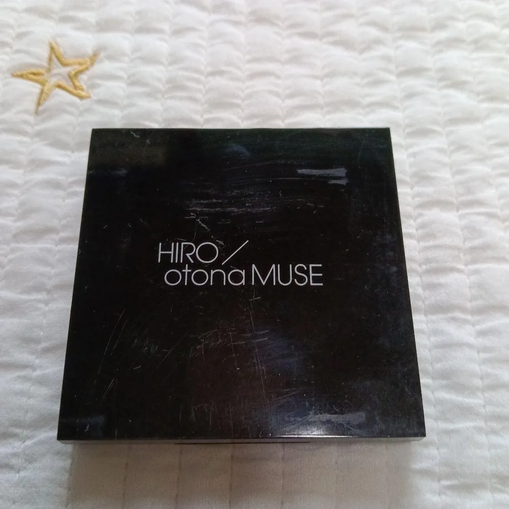 HIRO otona MUSE アイシャドウパレット