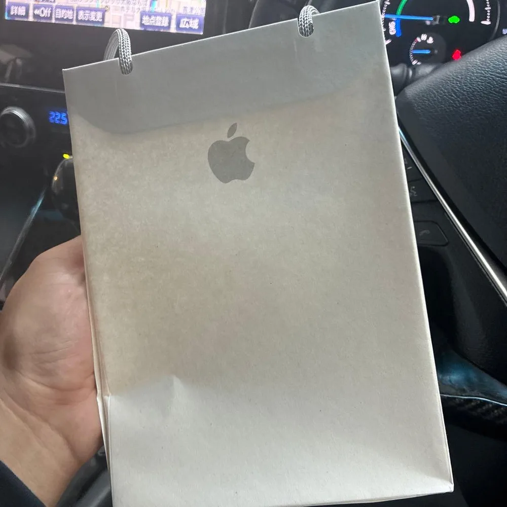 Apple iPhone duo 2TBスターホワイト