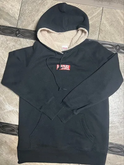 MARVEL パーカー ブラック M/150