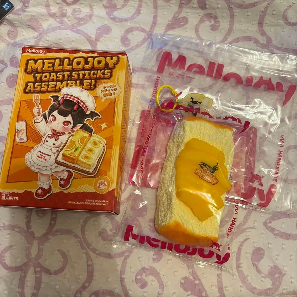 Mellojoy トーストスティック スクイーズ トロピカルゴールデンマンゴー