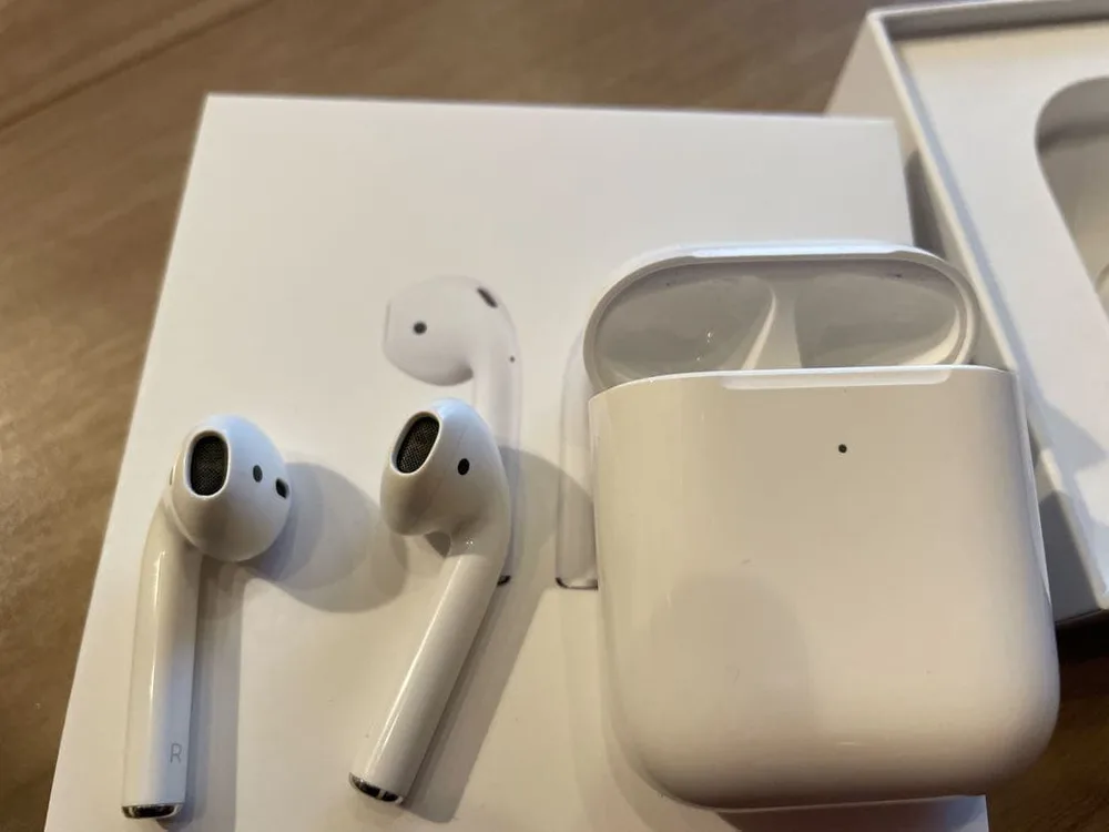Apple AirPods 第2世代 ワイヤレス充電ケース付 箱付き 純正