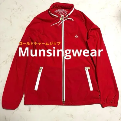 【美品】マンシングウェア 金ジッパー ナイロンジャケット レッド M