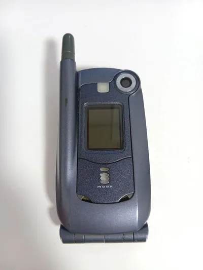 N505i ガラケー 携帯電話本体 docomo ブラック