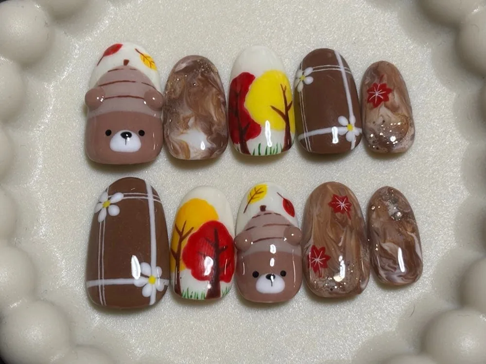 秋ネイルチップ くま 紅葉 チェック柄