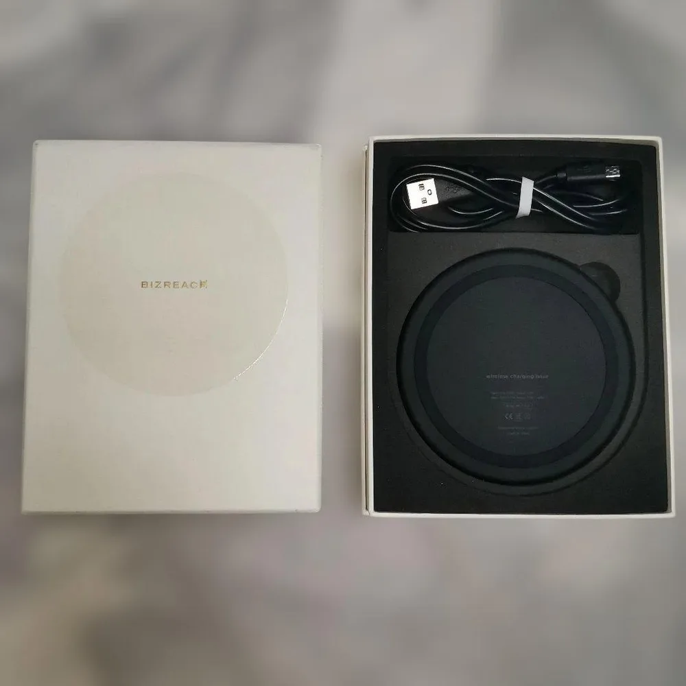 【非売品・/新品】ビズリーチ ロゴ入り ワイヤレス充電器 VAINALデザイン