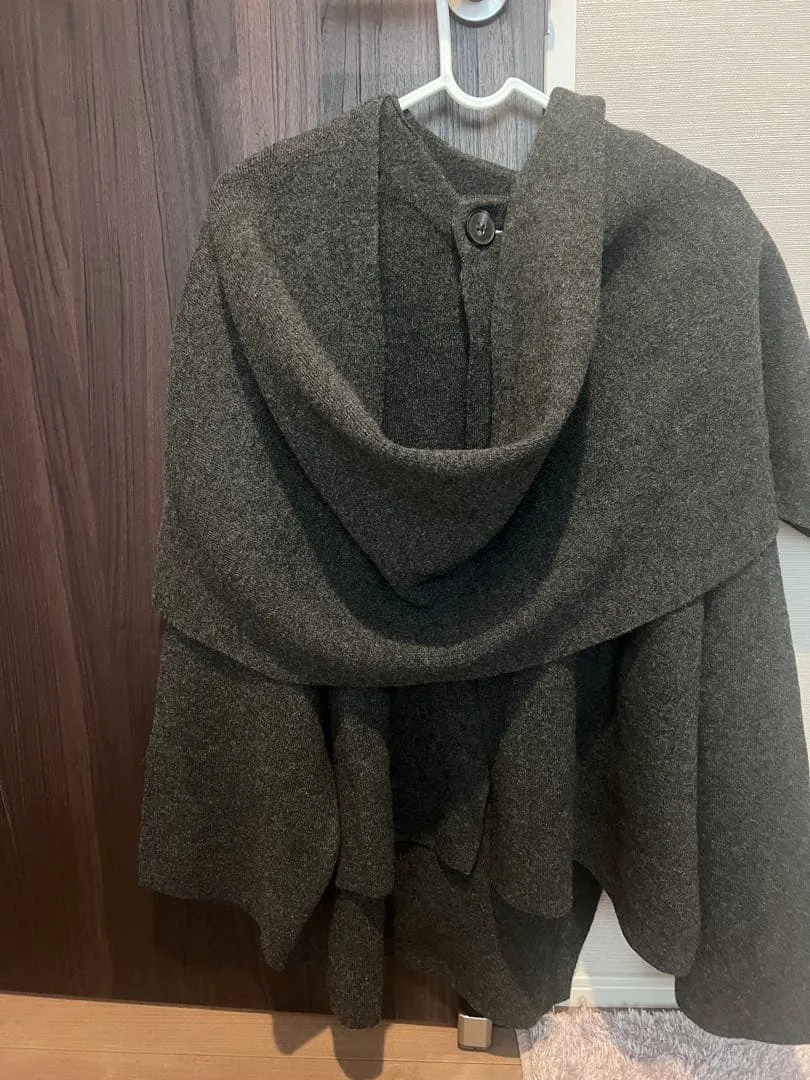 ZARA カーディガン