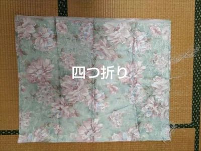 生地、ハギレ、グリーン地、ピンクの花柄 約150×180cm