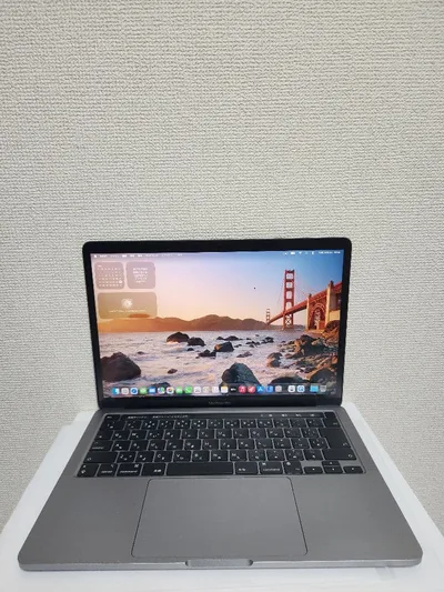 Macbook pro m1 8GB/256GB