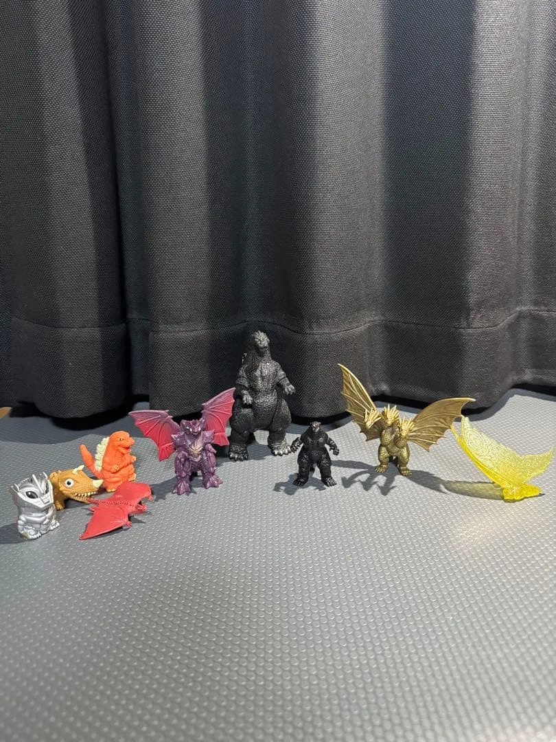 ゴジラ 怪獣ミニフィギュア 9体セット 当時の物