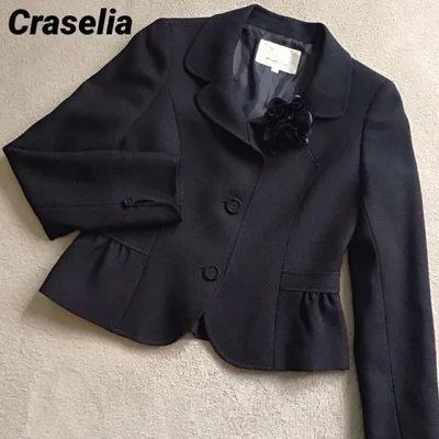 Craselia ショート丈ブラックブレザージャケット