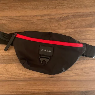 Calvin Klein ショルダーバッグ ブラック