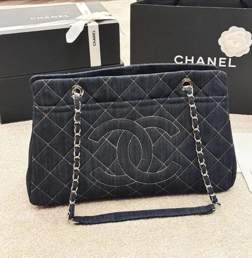 กระเป๋าสะพายโซ่ยีนส์ CHANEL