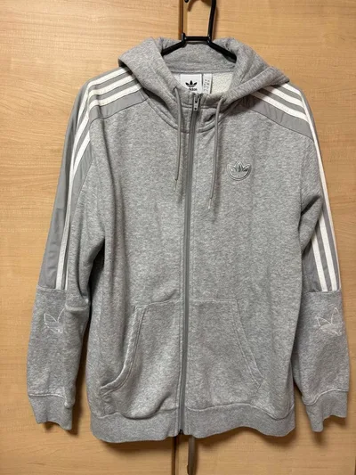 adidas ジップアップパーカー グレー M