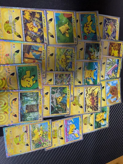 ポケモンカード ピカチュウ 30th 大量まとめ売り 19枚