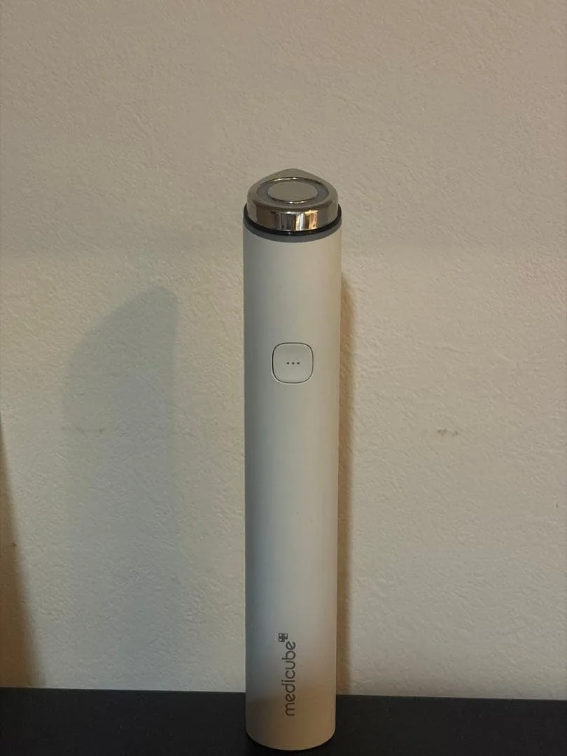 medicube 美顔器 AGE-R BOOSTER PRO MINI ホワイト