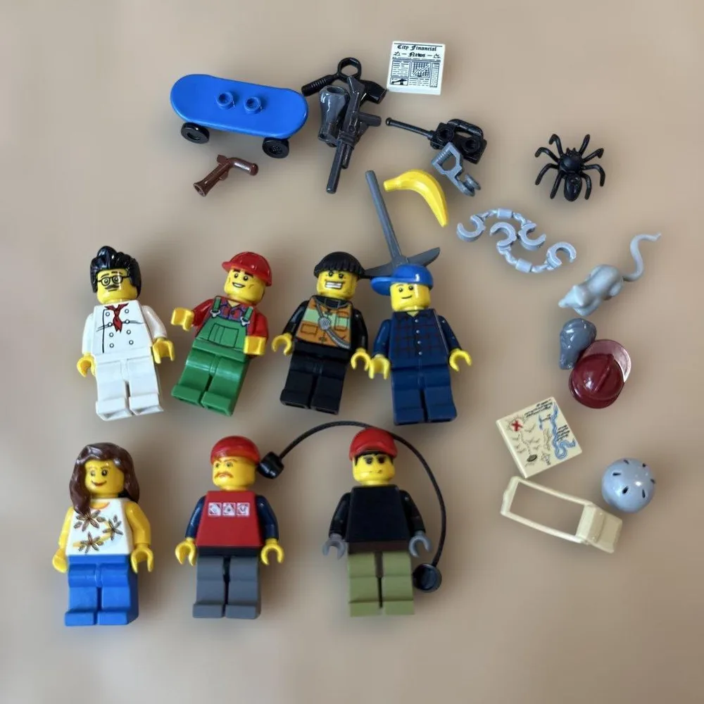 LEGO レゴ ミニフィグ 7体セット 乗り物 小物パーツ付き