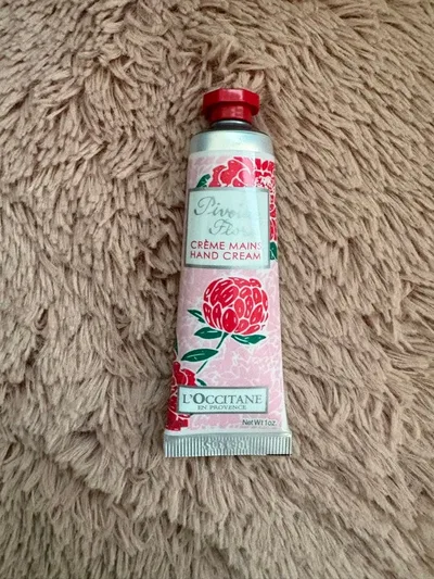 L'OCCITANE Pivoine Flora ハンドクリーム 30mL