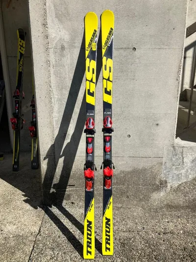 OGASAKA TRIUN GS 180cm スキー板