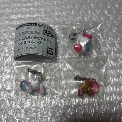 サンリオ エモきゅん2 めじるしアクセサリー しろうさ くろうさ ハローキティ