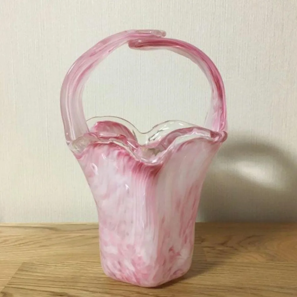 ガラス製 カゴ型 花瓶 フラワーベース 花器 ピンク