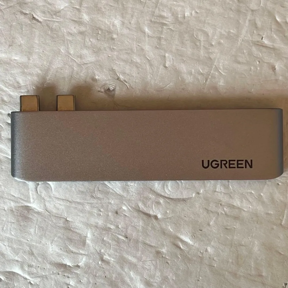ジャンク UGREEN 6 in 1 Type-C ハブ 壊れています