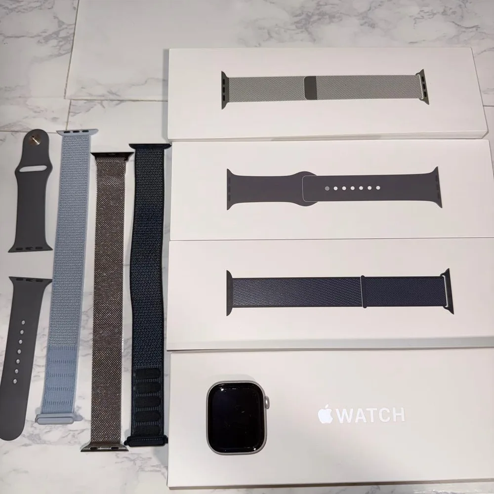 Apple Watch Series 11 42mm GPSモデル シルバー