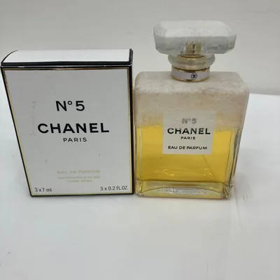 CHANEL N°5 オードゥ パルファム スノウ 100mL