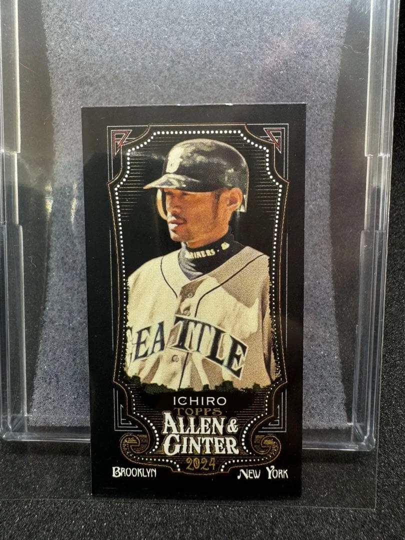 Topps Allen & Ginter Ichiro Mini Black