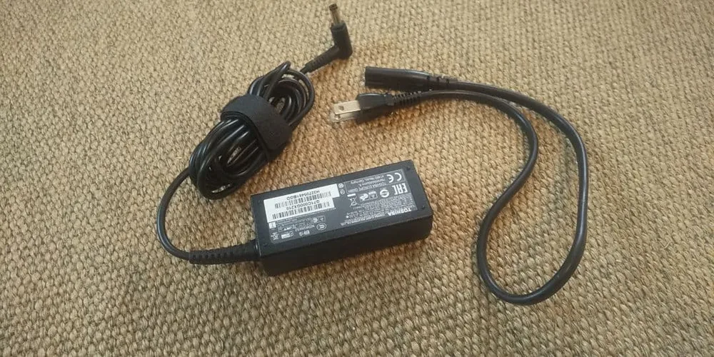 美品 Dynabook ACアダプター PA5177U-1ACA
