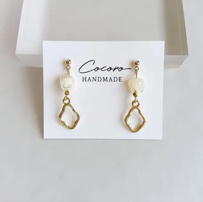 *【089】スクエアフープ/シェルビーズ イヤリング ピアス ハンドメイド