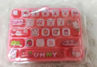 キーボード型 キーホルダー ピンク ストレス解消 フィジットトイ