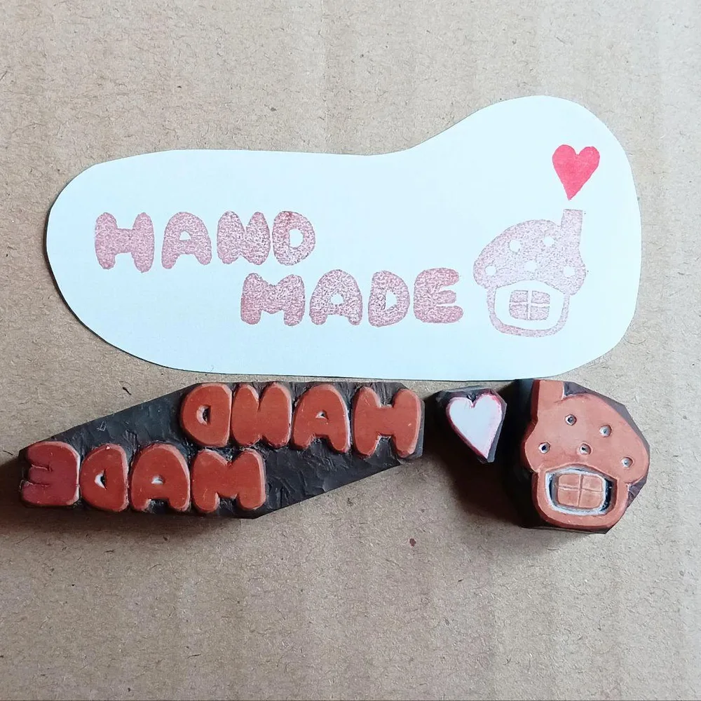 消しゴムはんこ 「HAND MADE」ときのこのお家&ハートのけむり
