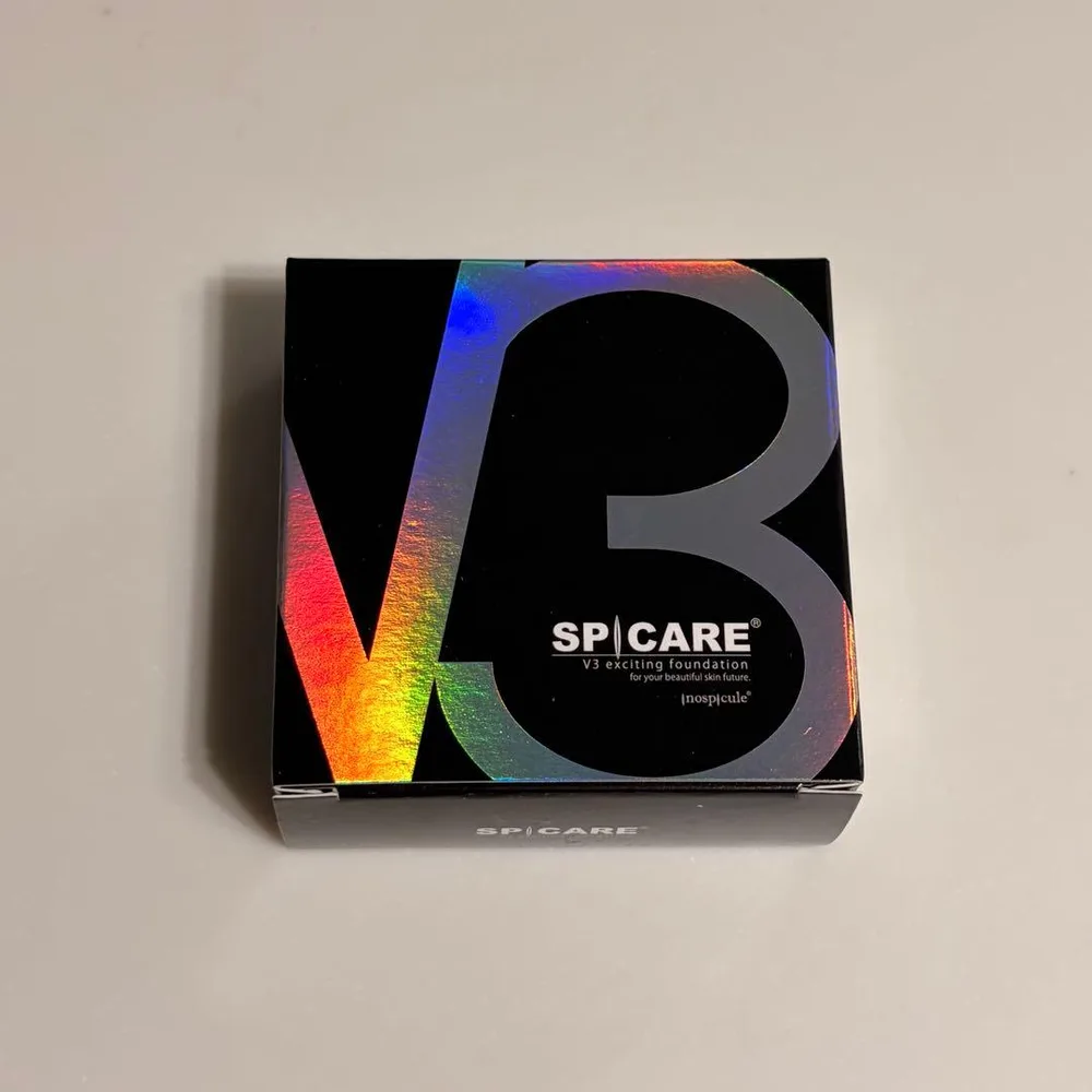V3 エキサイティング ファンデーション 本体 パフ付き