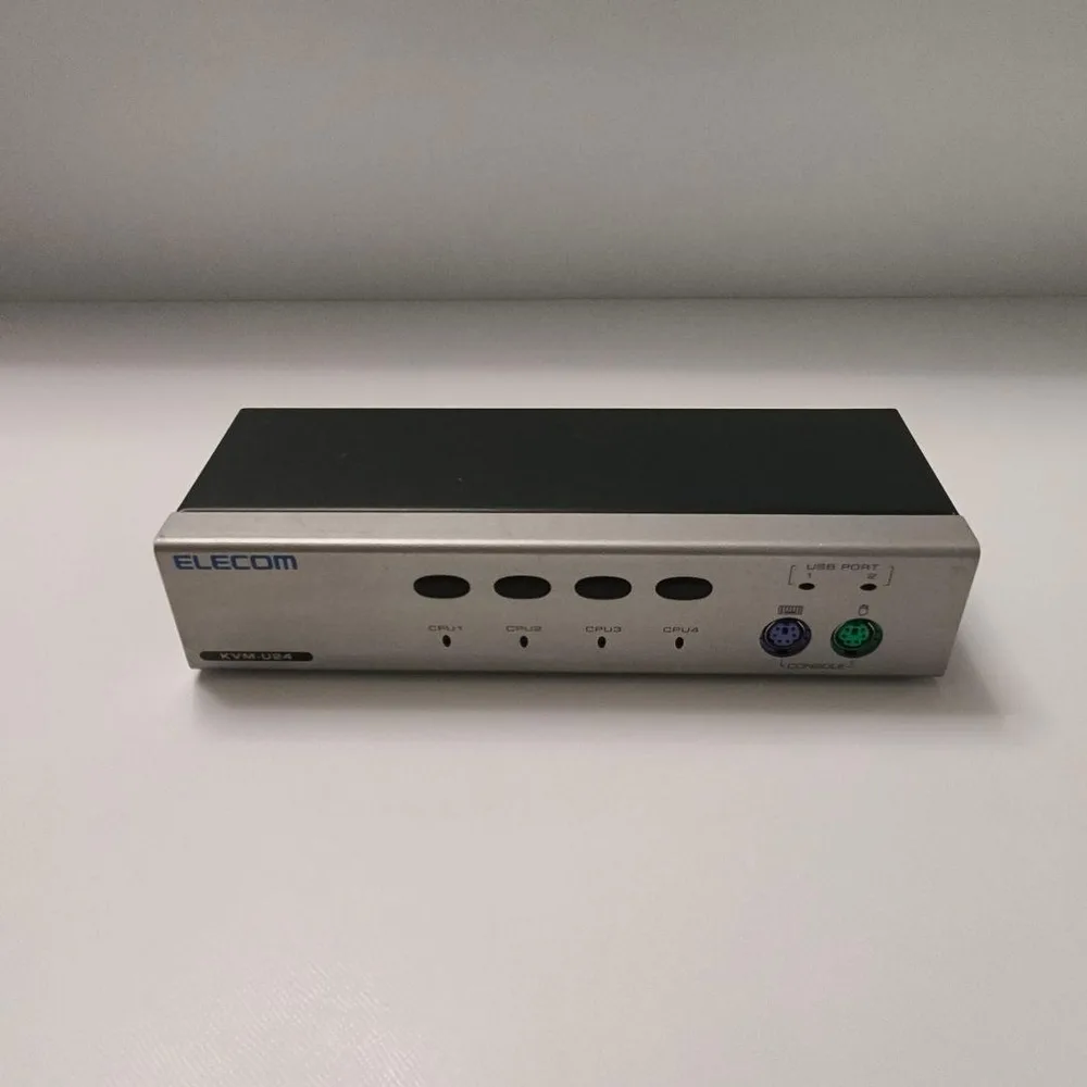 【通電確認済】ELECOM 4台用 パソコン切替器 KVM-U24