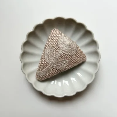 ハンドメイド パッチンピン no.102 ミナペルホネン