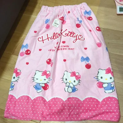 新品 ハローキティ ラップタオル 70cm丈