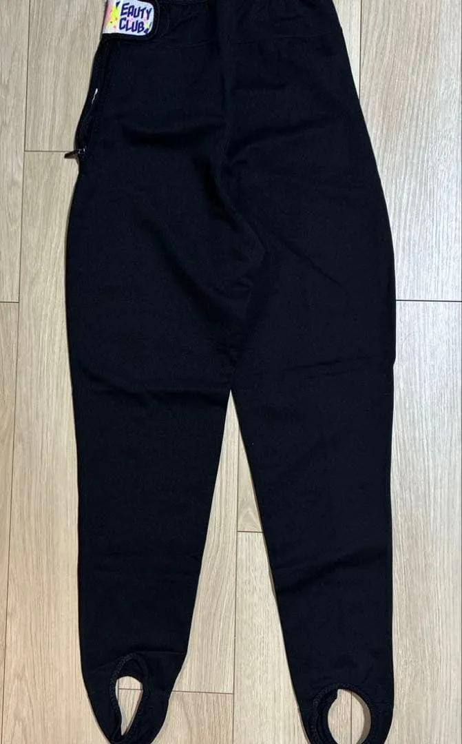 足掛け付き ストレッチパンツ ナイロン100% ブラック トレーニング