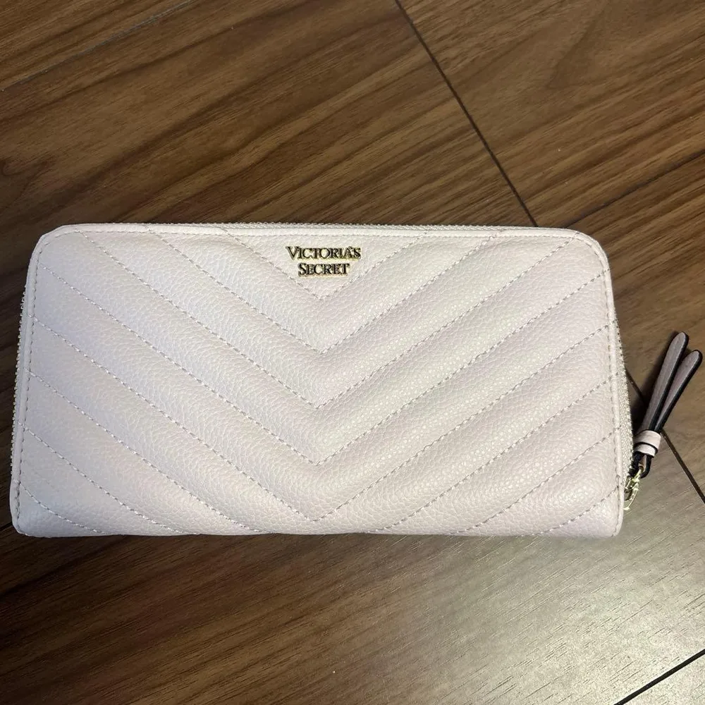 Victoria’s Secret 長財布