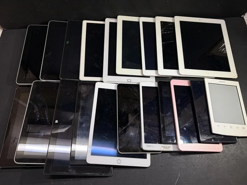 まとめ売り タブレット iPad など 20点 ジャンク品 部品取り ②