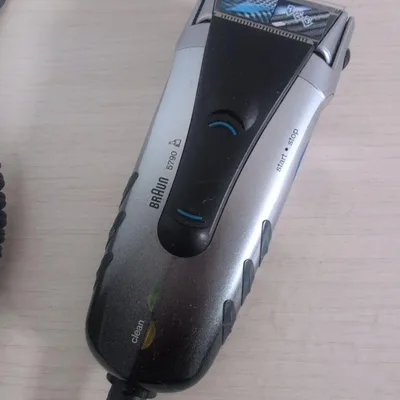 BRAUN 5000 series 5790 電気シェーバー 本体
