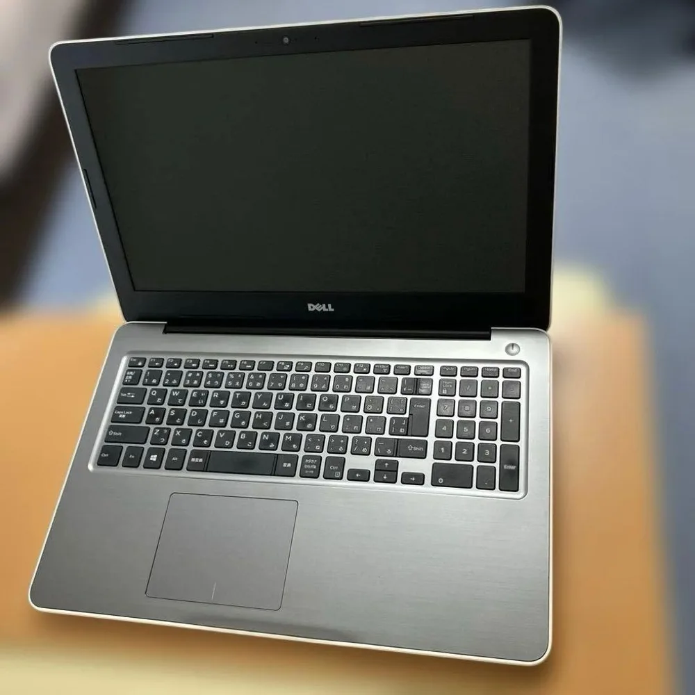 DELL ノートPC Inspiron 5567 ホワイト HDD無し ジャンク