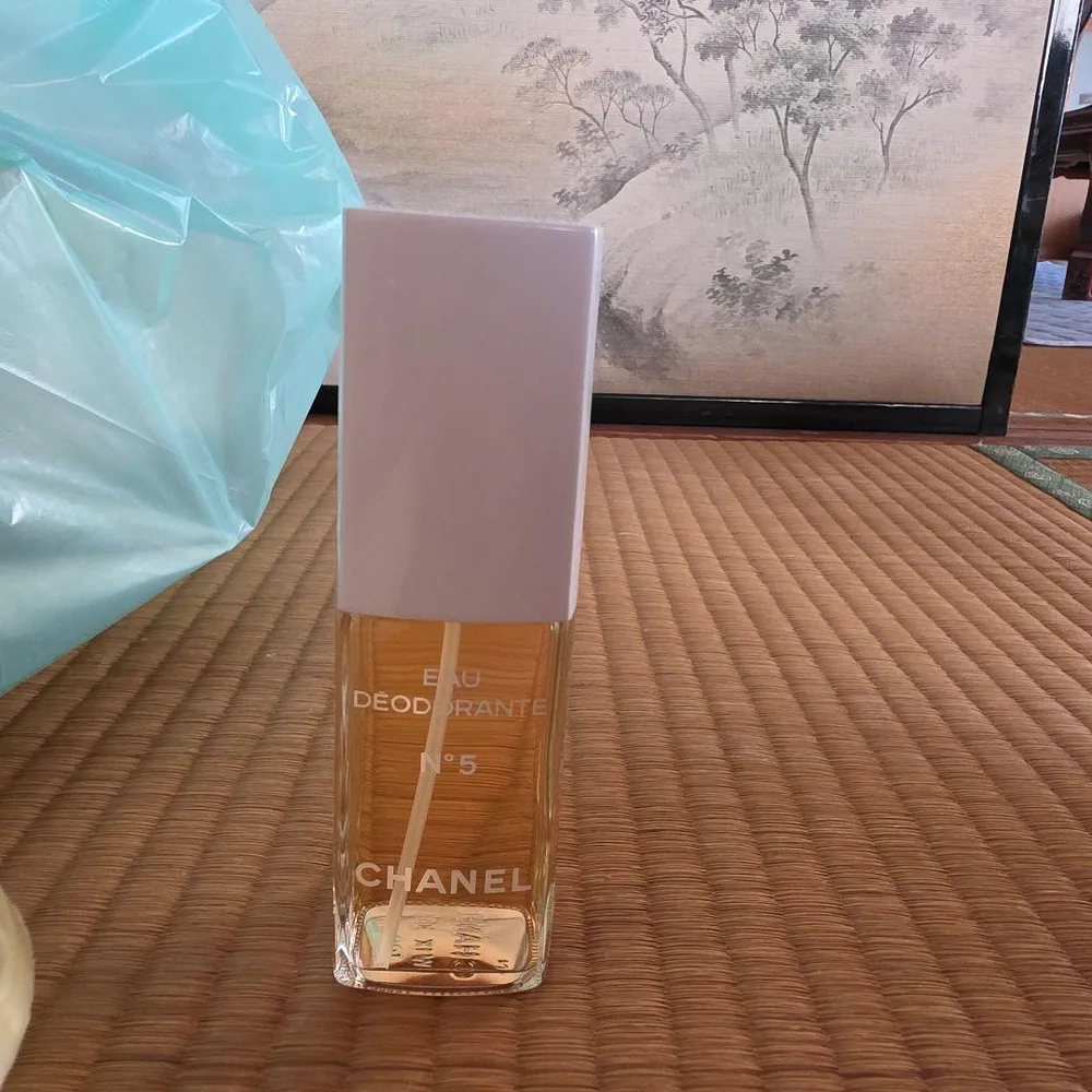 シャネル n°5 オーデオドラント 100ml