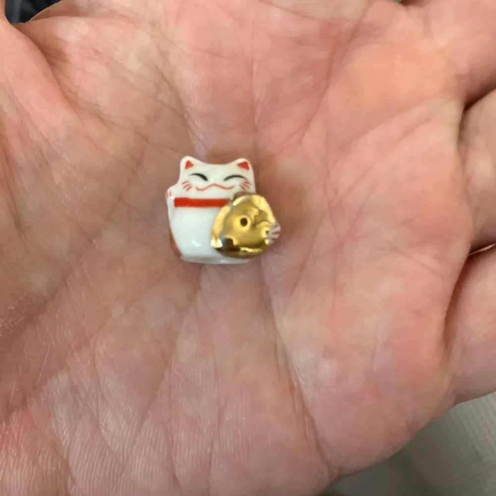 招き猫 ミニチュア置物 1体