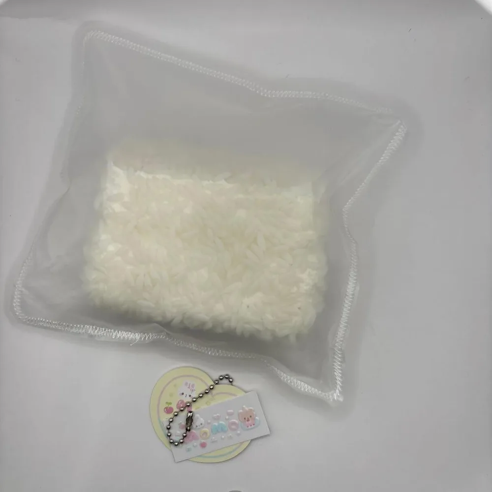 momoplant 米入り スクイーズ 【訳あり】