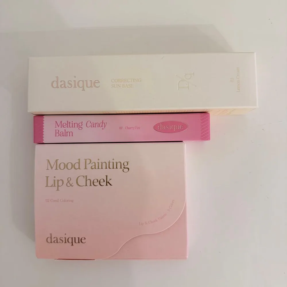 【新品未使用】dasique コスメ3点セット