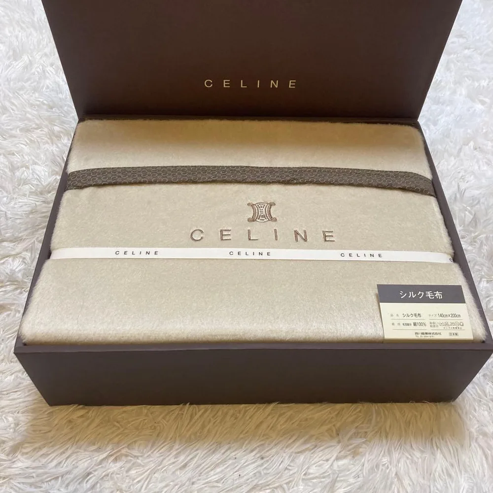 【未使用】CELINE セリーヌ シルク毛布 140x200cm 日本製