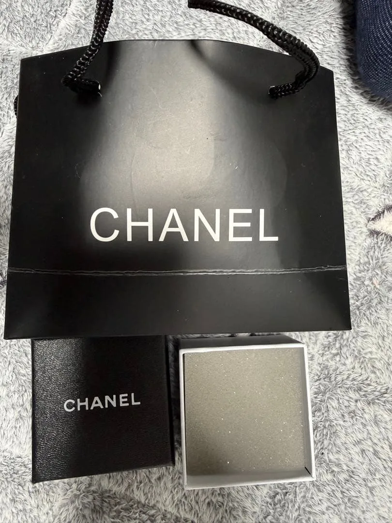 CHANEL 空箱 ミニ袋