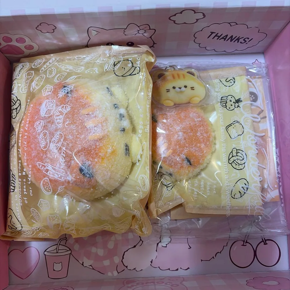 MOMOCOスクイーズ ふわやき動物 ベーカリーシリーズ ねことら パン