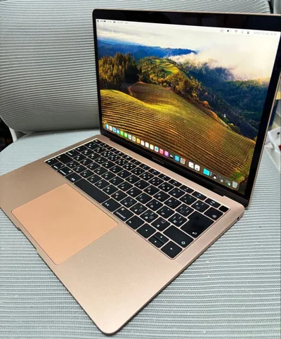 MacBook Air 13インチ Core i5 8GB 128GB SSD